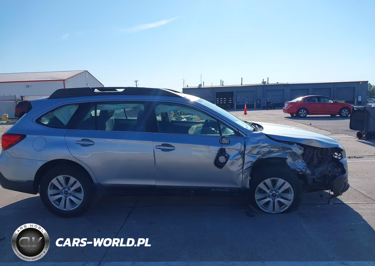 2018 Subaru Outback 2.5I VIN:4S4BSAAC3J3266576 - 13