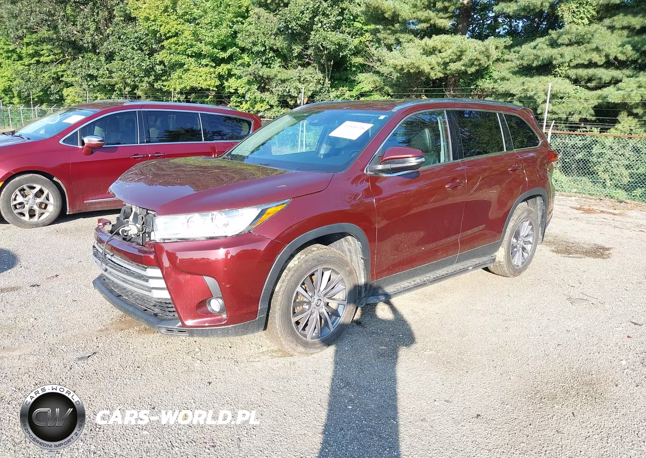 2019 Toyota Highlander Xle VIN:5TDJZRFH5KS726111 - 2