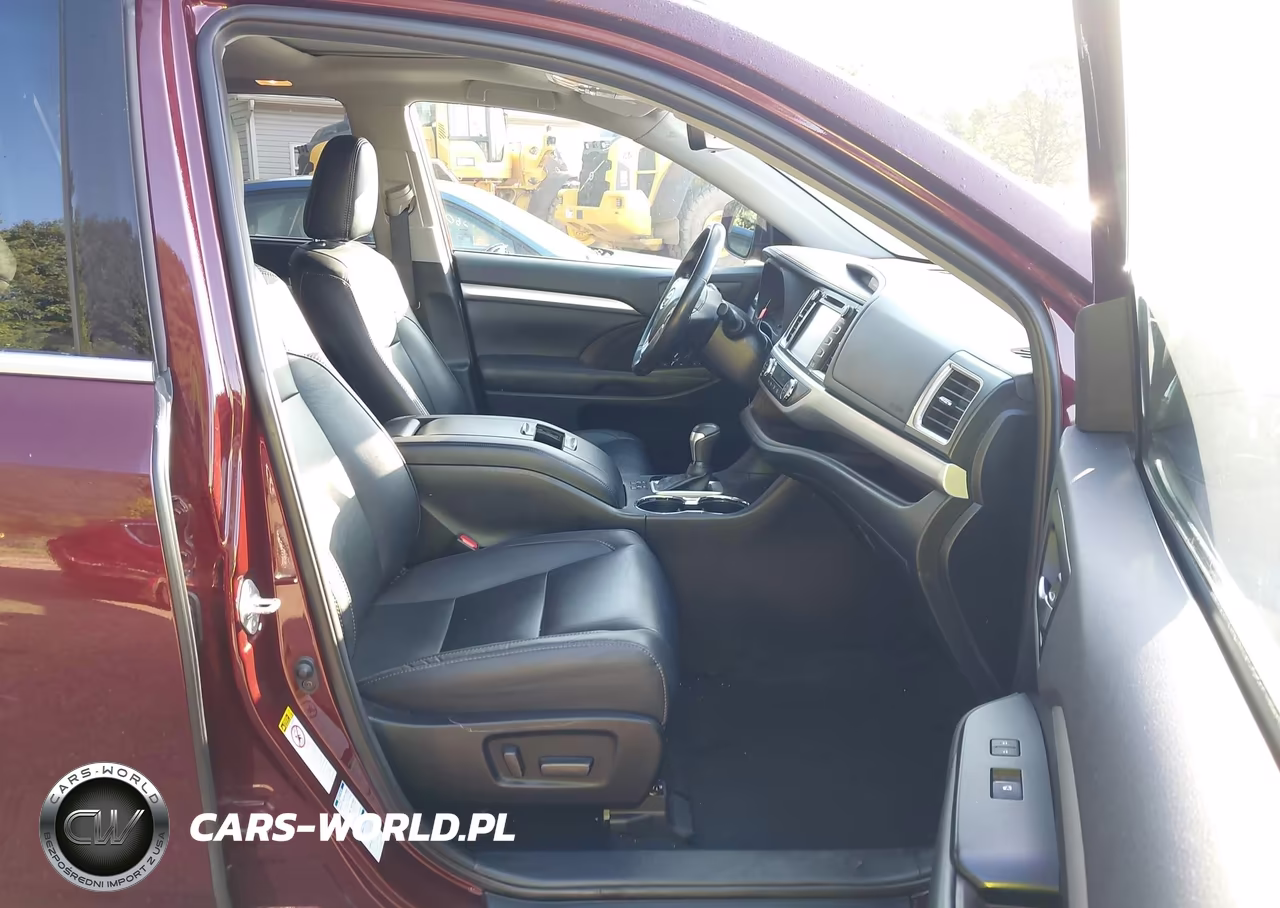2019 Toyota Highlander Xle VIN:5TDJZRFH5KS726111 - 5