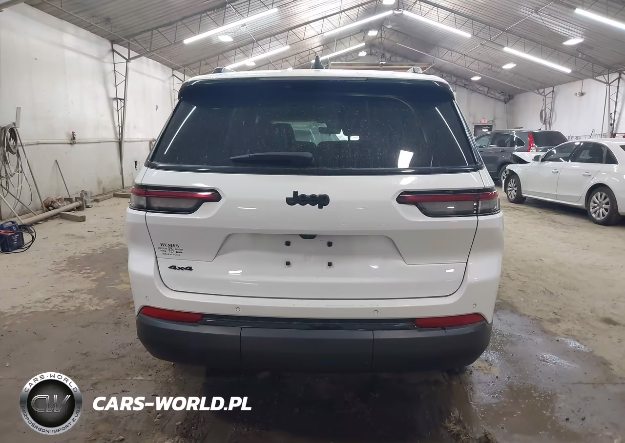 2025 Jeep Grand Cherokee L Altitude X 4X4 VIN:1C4RJKAG5S8684544 - 16