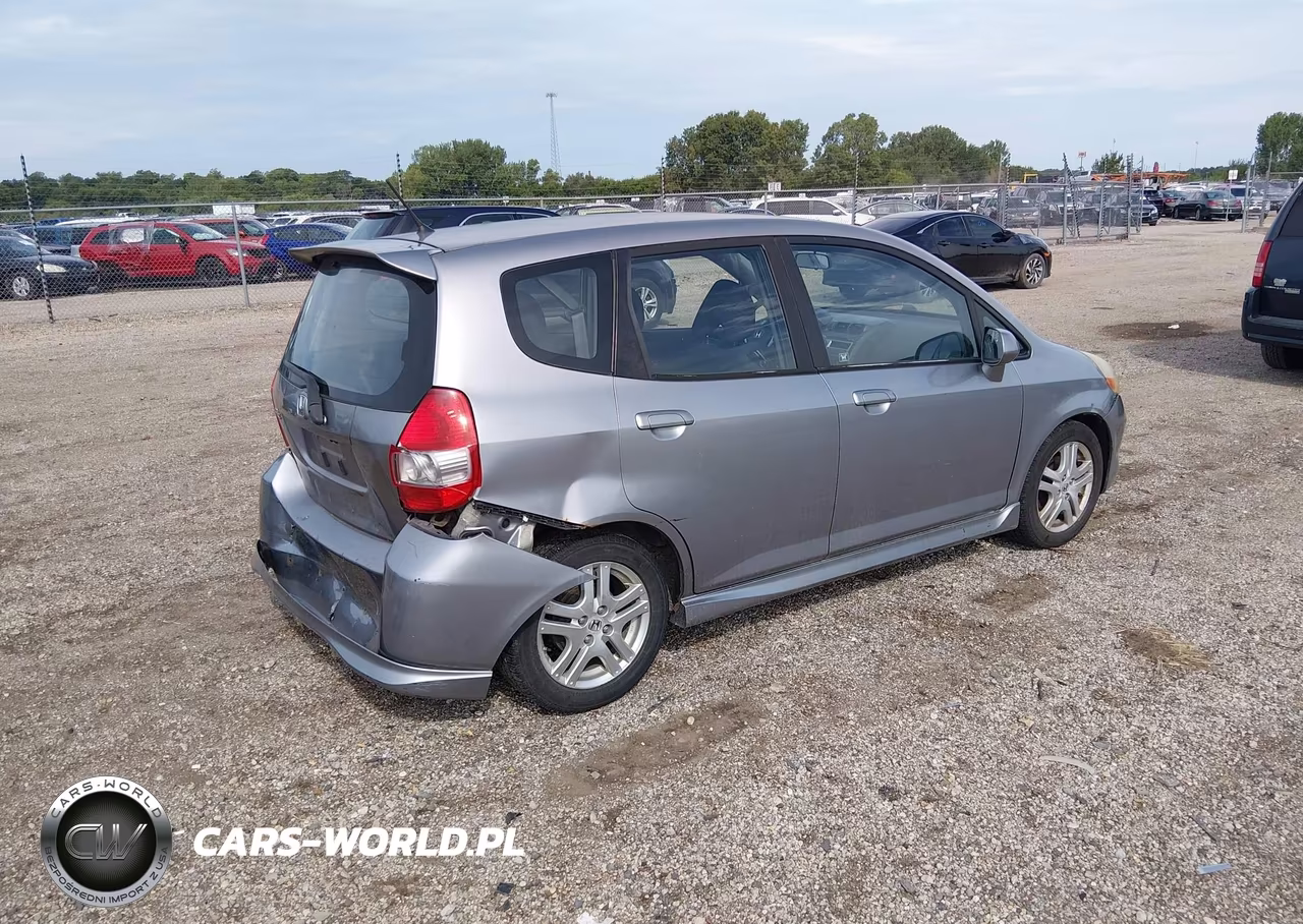2008 Honda Fit Sport VIN:JHMGD38608S053101 - 4