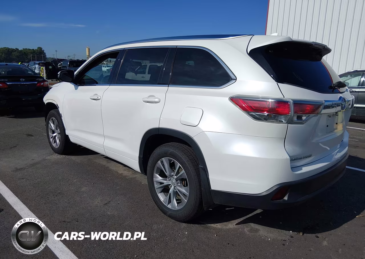 2014 Toyota Highlander Xle V6 VIN:5TDJKRFH6ES040569 - 3