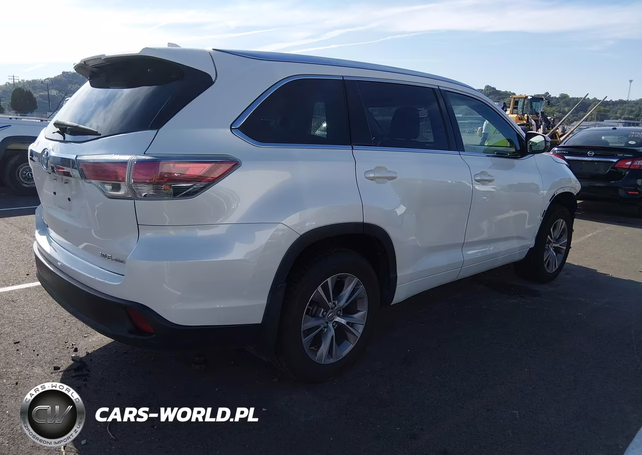 2014 Toyota Highlander Xle V6 VIN:5TDJKRFH6ES040569 - 4