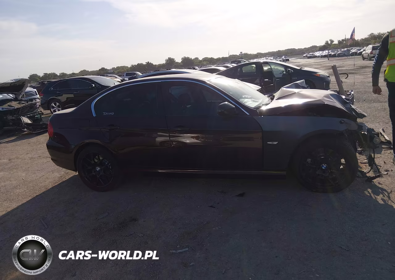 2010 BMW 335I xDrive VIN:WBAPL3C54AA409318 - 12