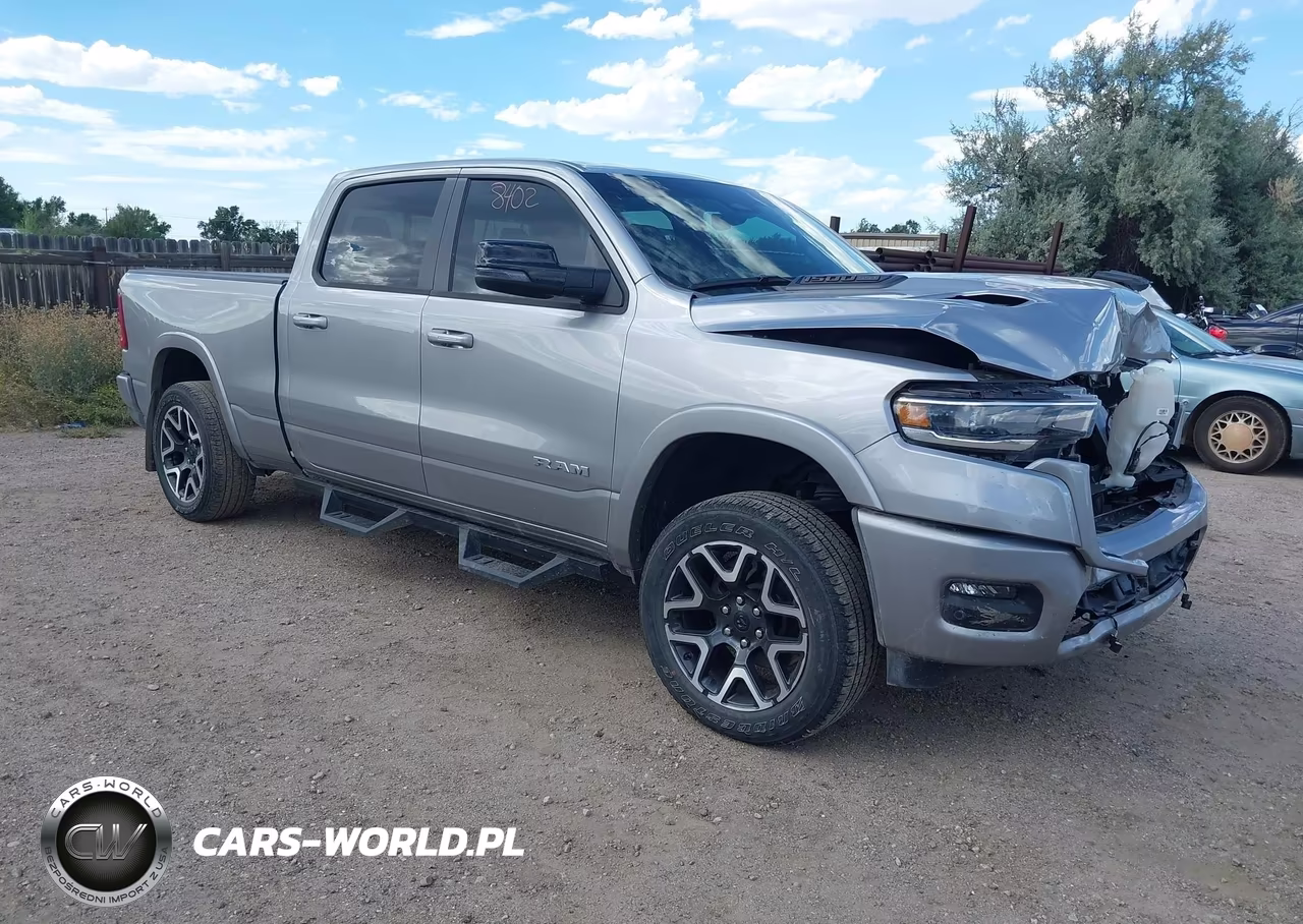 2025 Ram 1500 Laramie 4X4 6'4 Box