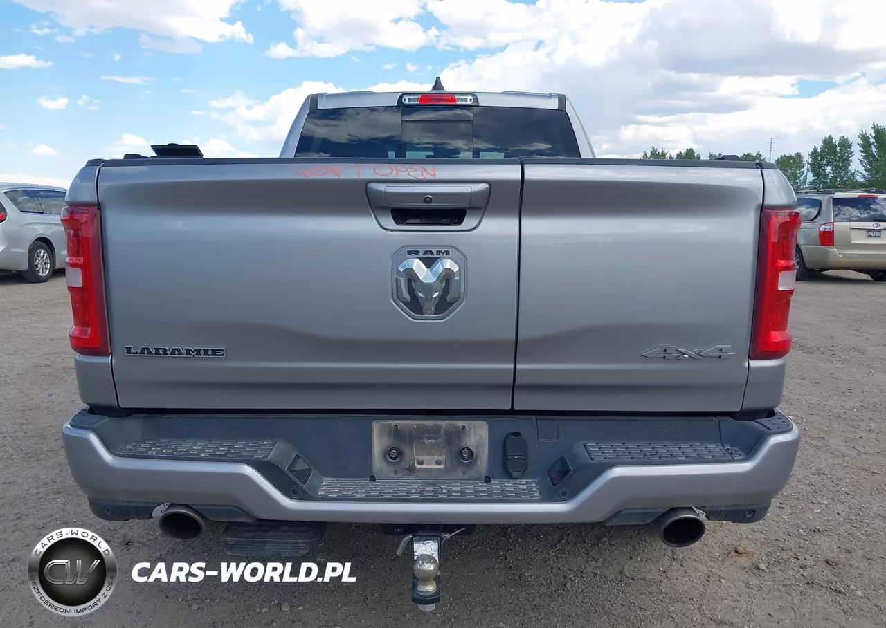 2025 Ram 1500 Laramie 4X4 6'4 Box VIN:1C6SRFRP3SN649323 - 17