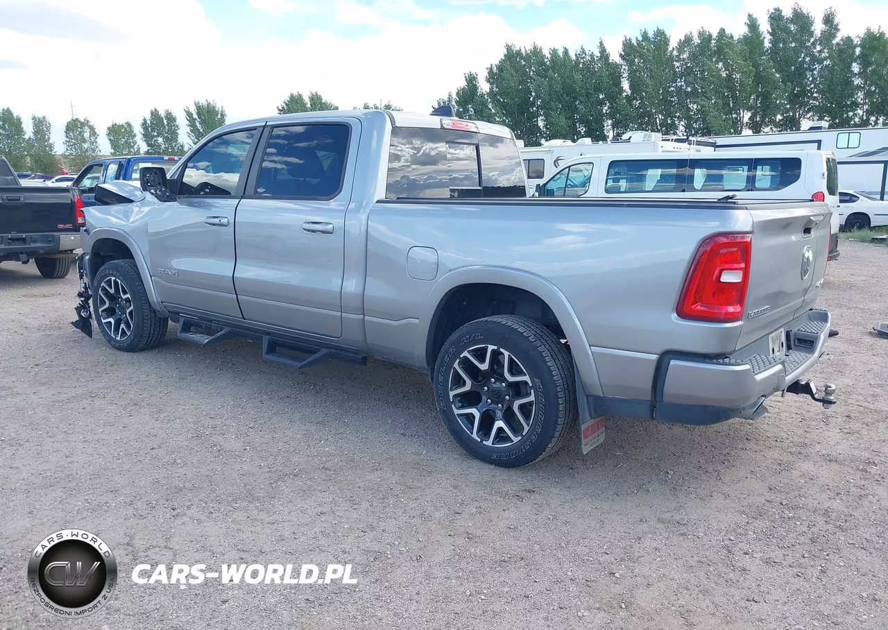 2025 Ram 1500 Laramie 4X4 6'4 Box VIN:1C6SRFRP3SN649323 - 3