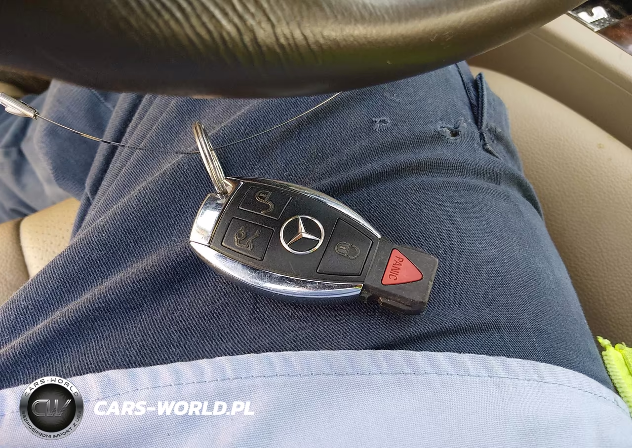 2011 Mercedes-Benz C 300 Sport VIN:WDDGF5EB7BR185947 - 11
