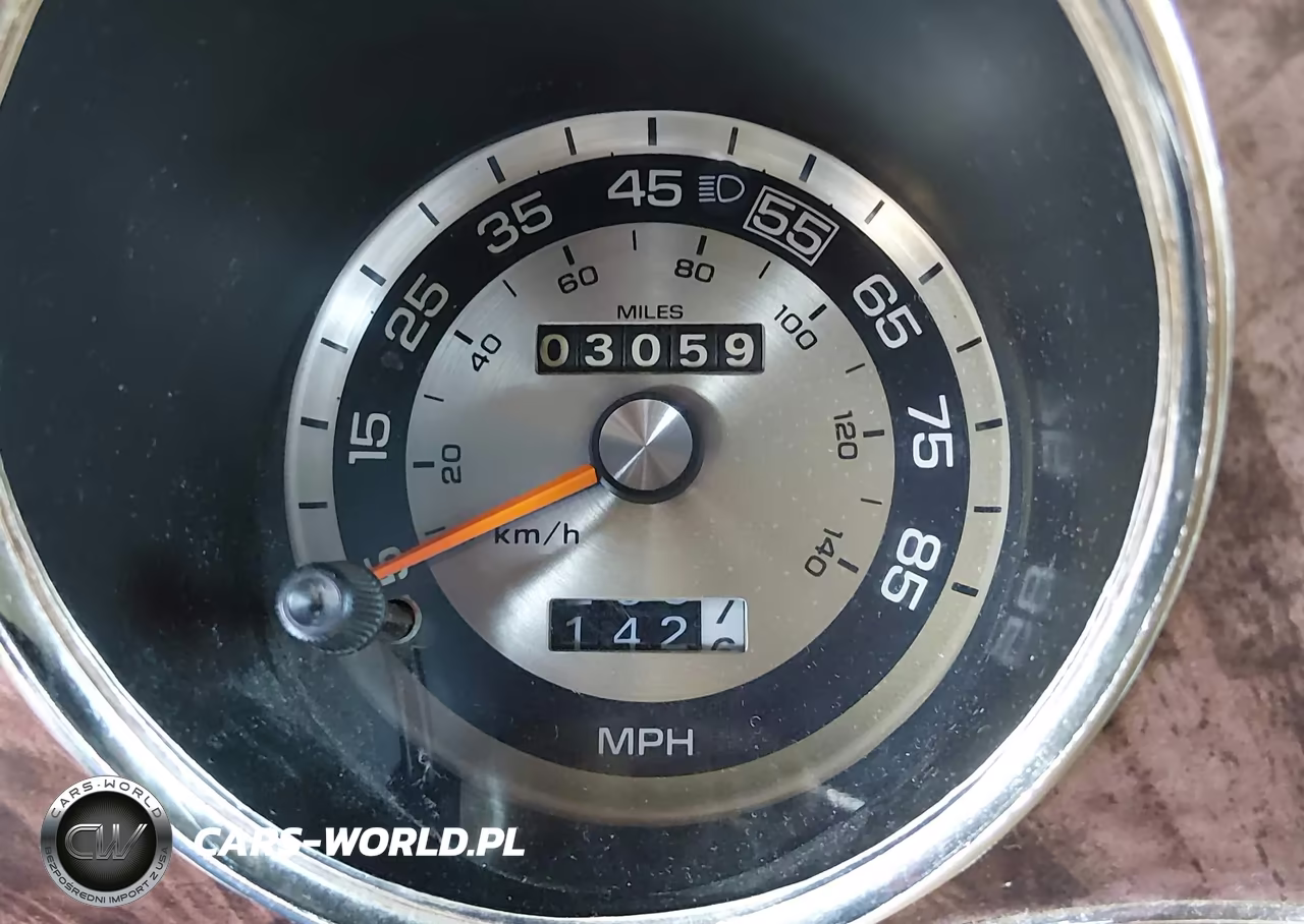 1987 Chrysler Fifth Avenue VIN:1C3BF66P0HW127665 - 7