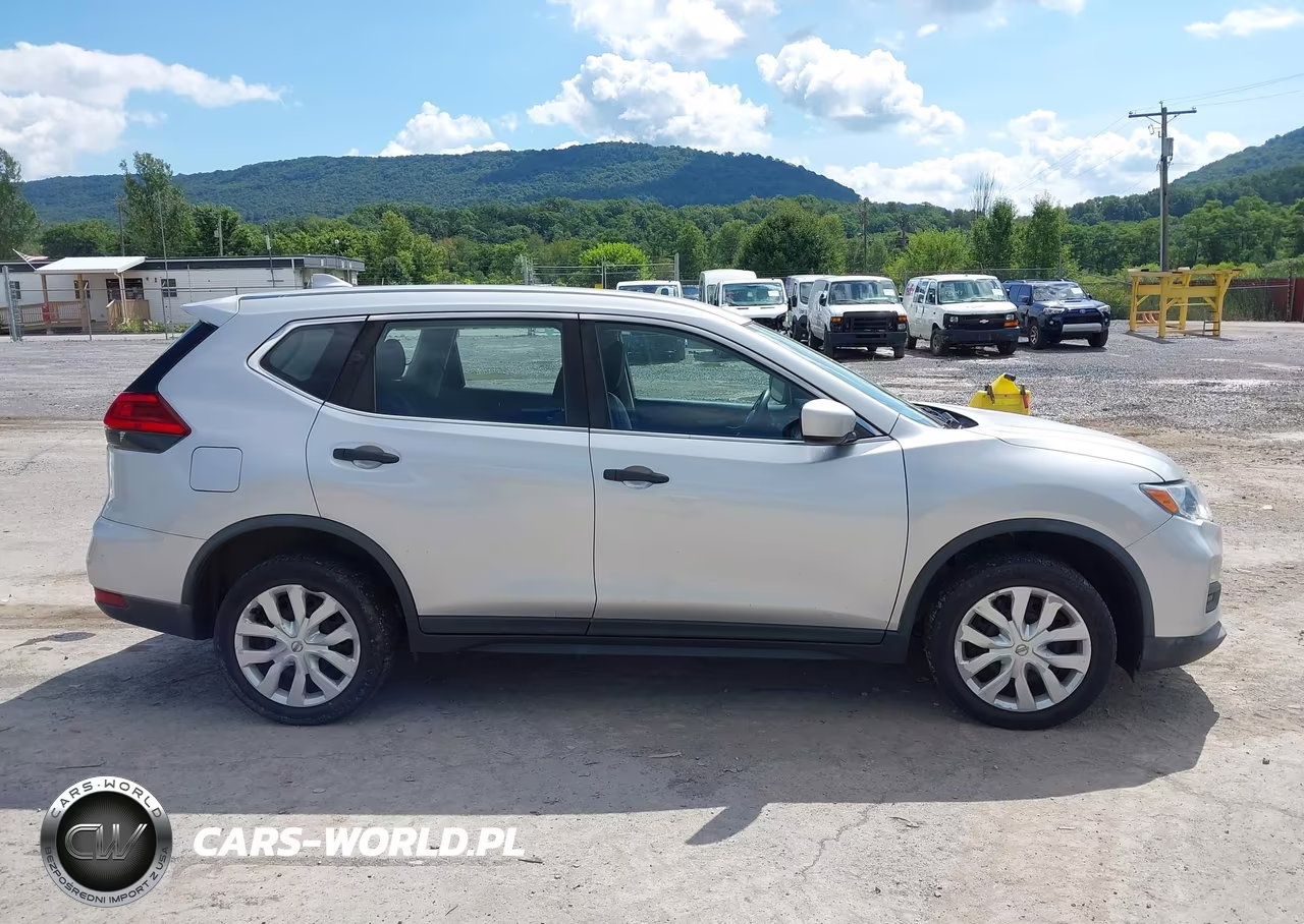 2017 Nissan Rogue S VIN:KNMAT2MV3HP569716 - 13