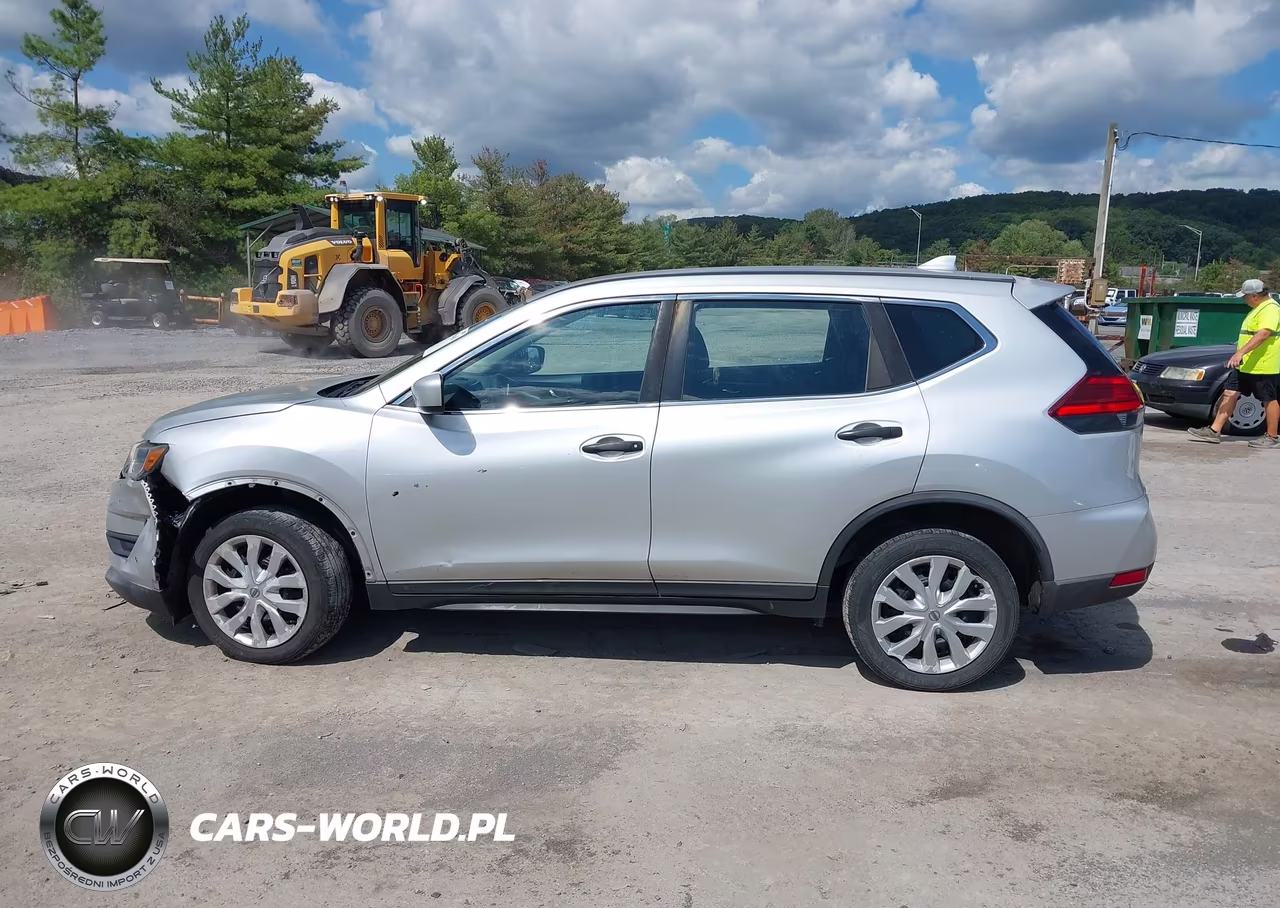 2017 Nissan Rogue S VIN:KNMAT2MV3HP569716 - 14