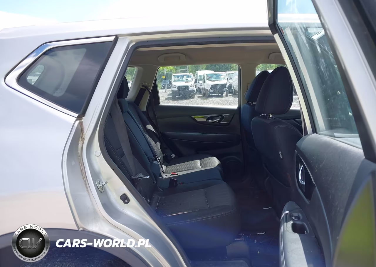 2017 Nissan Rogue S VIN:KNMAT2MV3HP569716 - 8