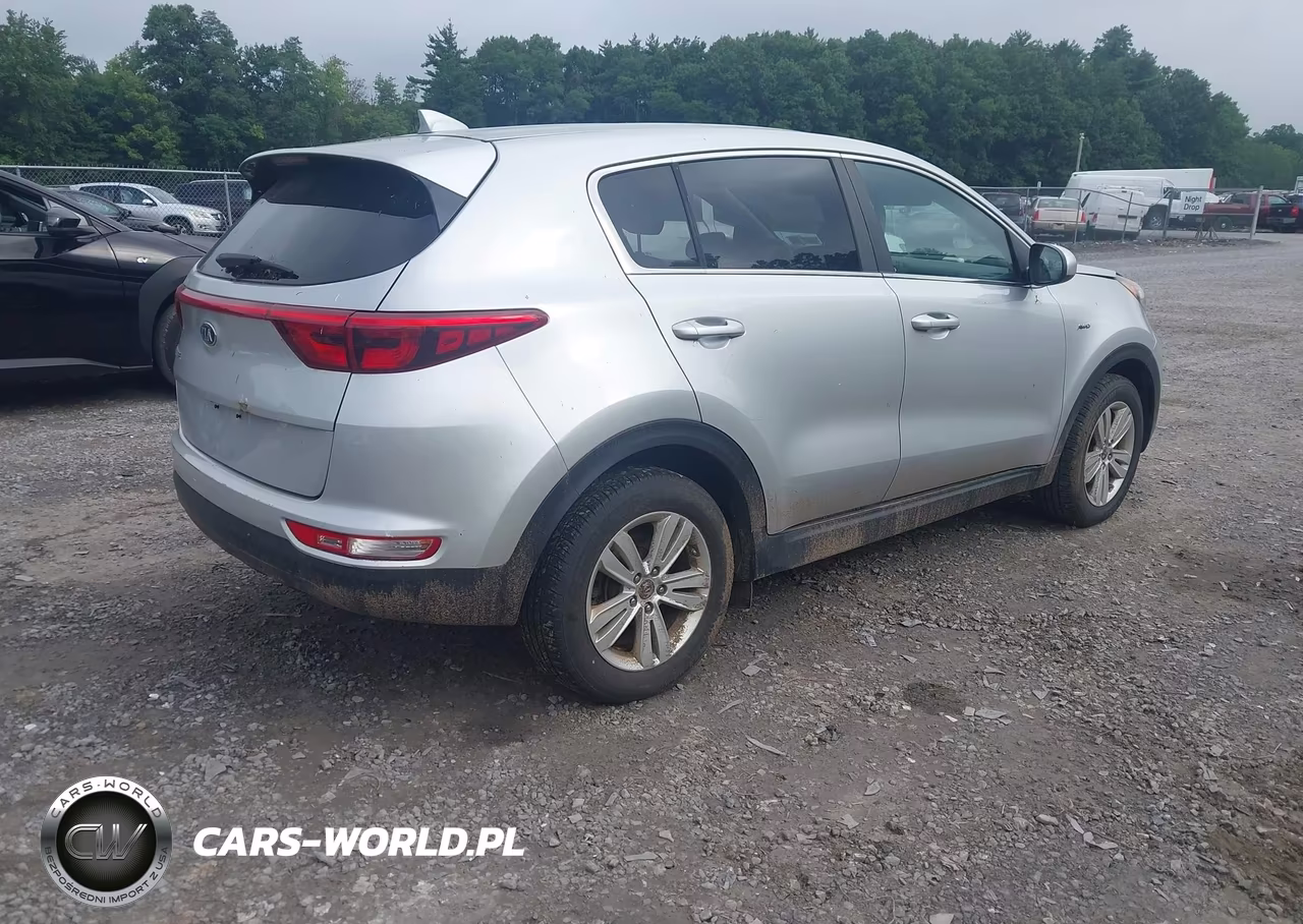 2018 Kia Sportage Lx VIN:KNDPMCAC5J7311168 - 4