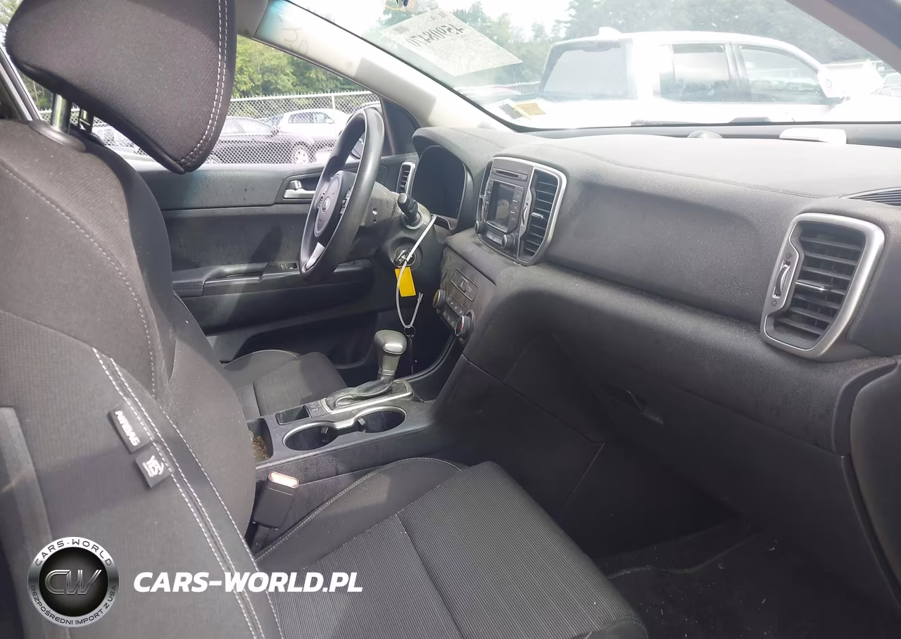 2018 Kia Sportage Lx VIN:KNDPMCAC5J7311168 - 5
