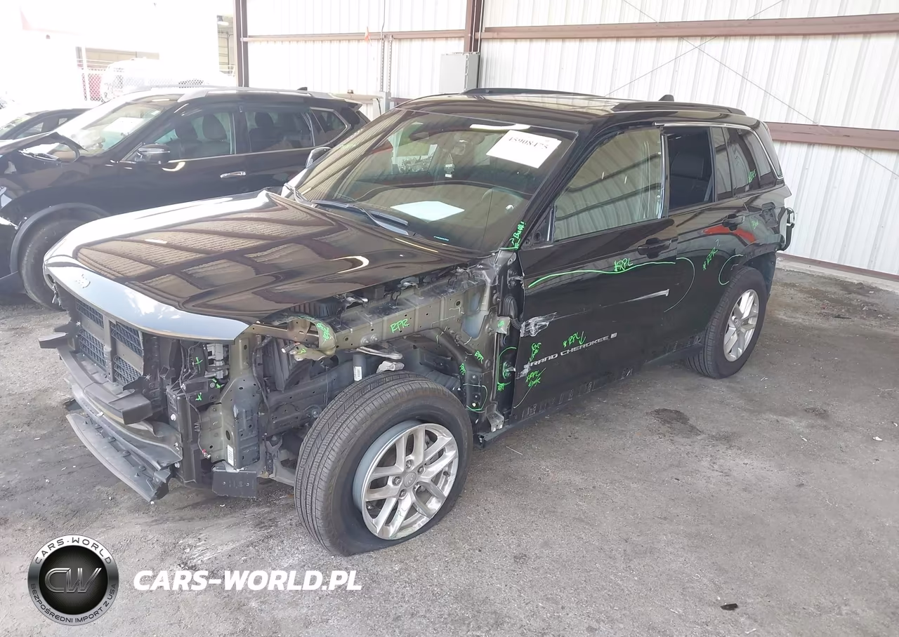 2025 Jeep Grand Cherokee Laredo X 4X2 VIN:1C4RJGAG2SC295404 - 2