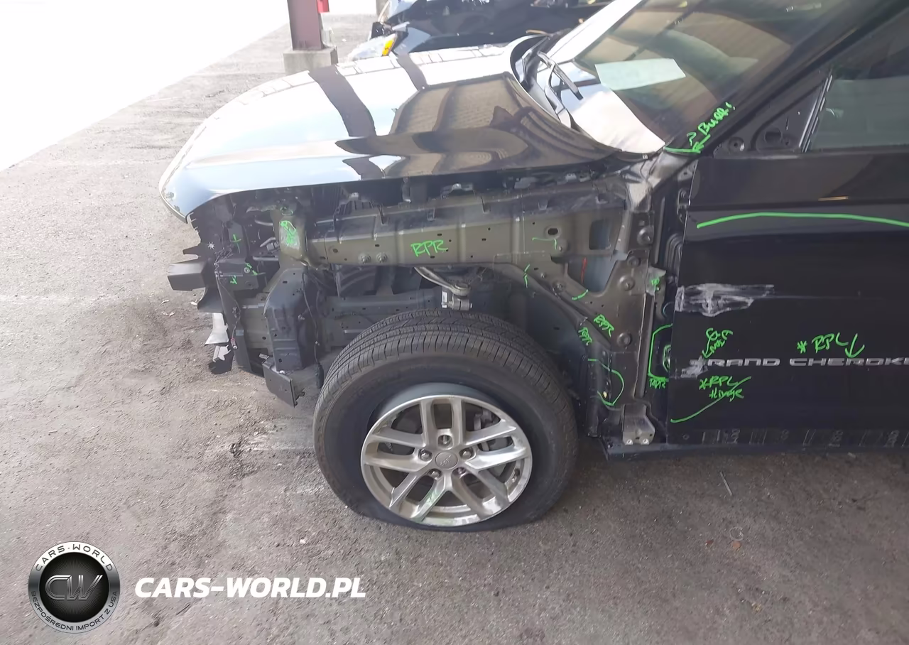 2025 Jeep Grand Cherokee Laredo X 4X2 VIN:1C4RJGAG2SC295404 - 6