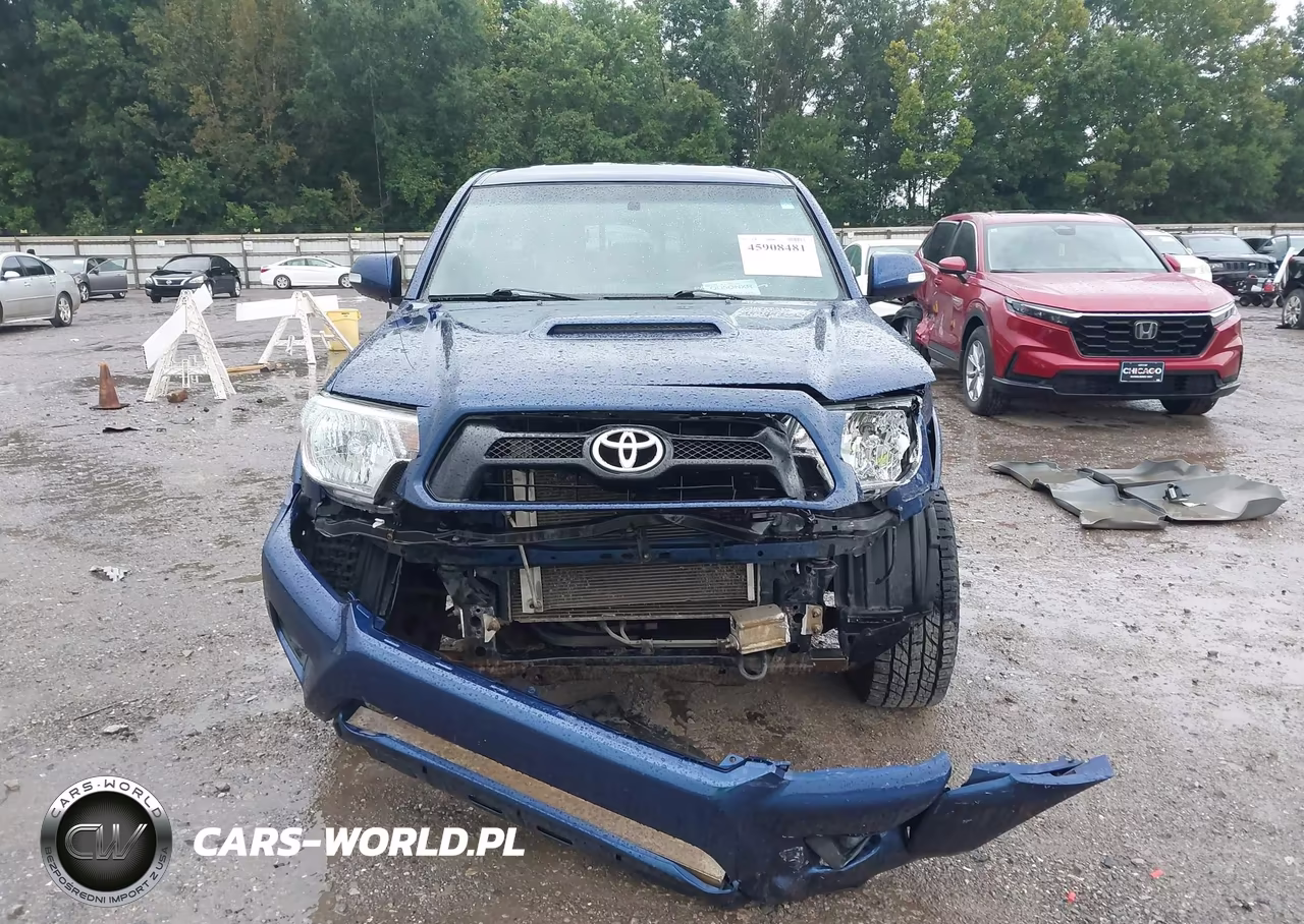 2015 Toyota Tacoma Base V6 VIN:3TMMU4FNXFM074063 - 12