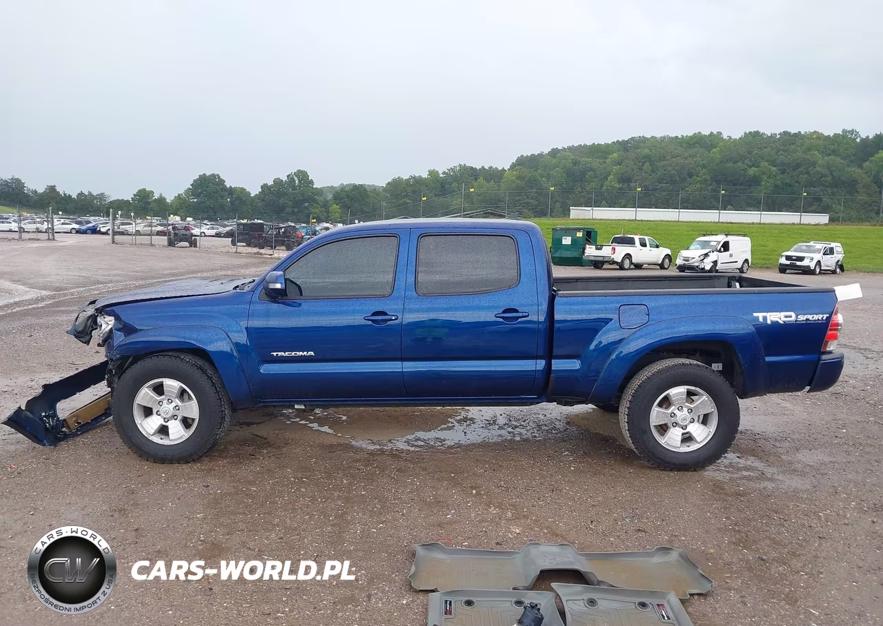 2015 Toyota Tacoma Base V6 VIN:3TMMU4FNXFM074063 - 14