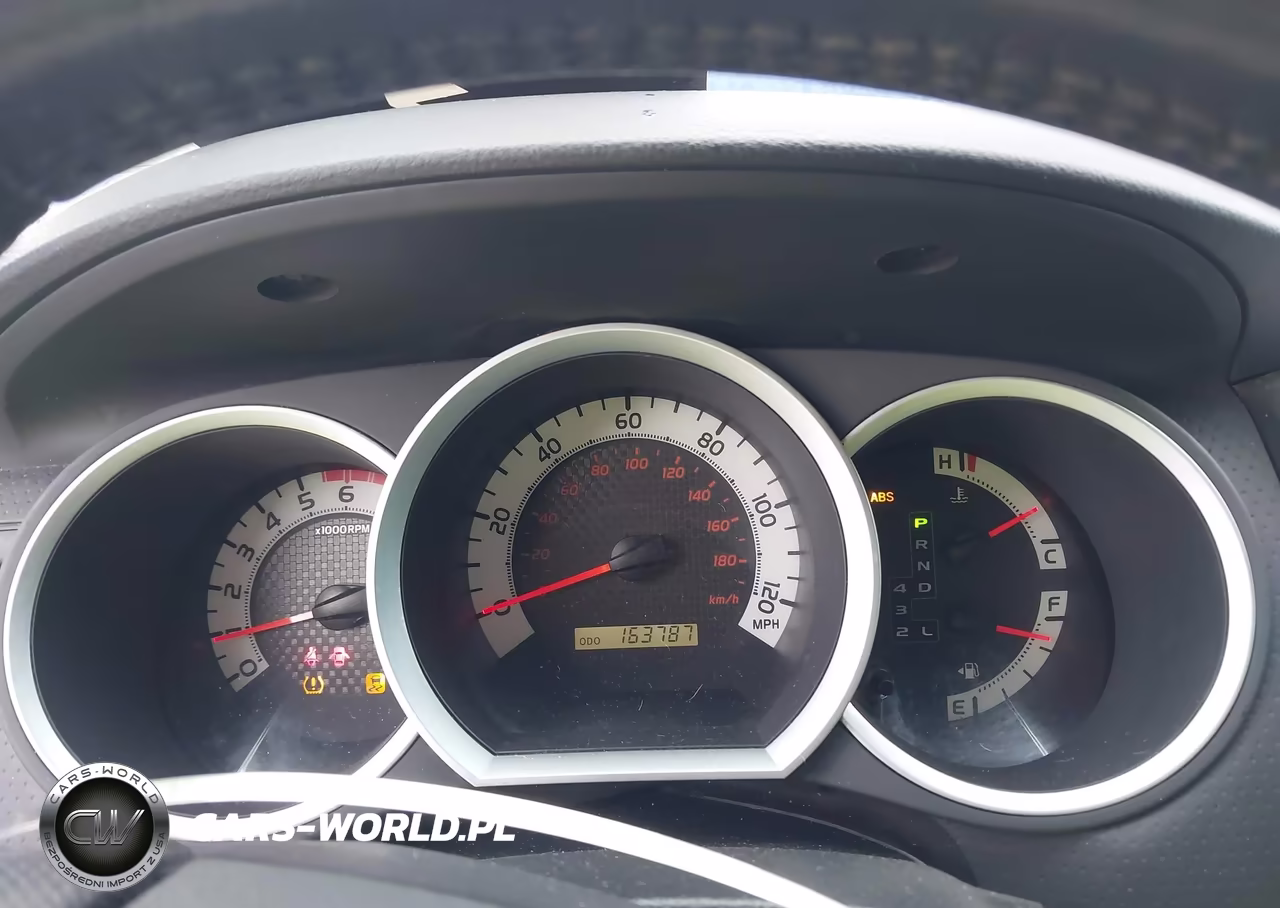 2015 Toyota Tacoma Base V6 VIN:3TMMU4FNXFM074063 - 7