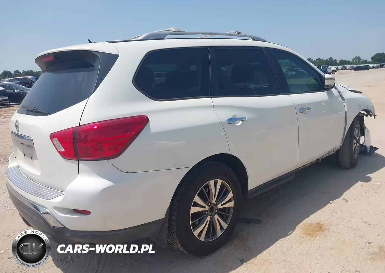 2017 Nissan Pathfinder S VIN:5N1DR2MNXHC667365 - 4