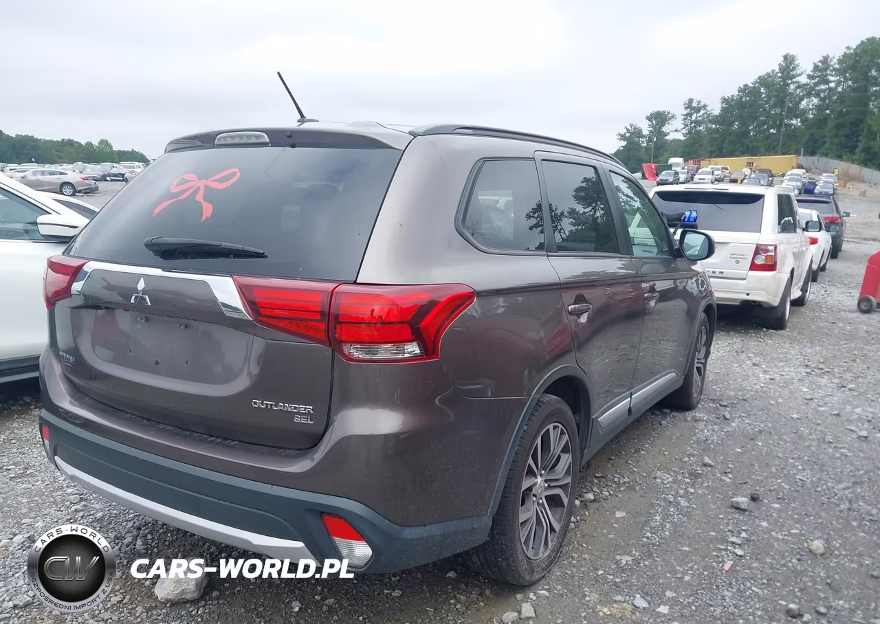 2016 Mitsubishi Outlander Se-Sel VIN:JA4AD3A3XGZ026446 - 4