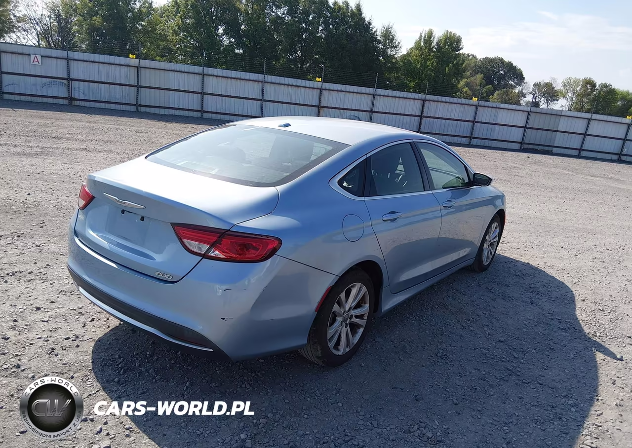 2015 Chrysler 200 Limited VIN:1C3CCCAB9FN683922 - 4