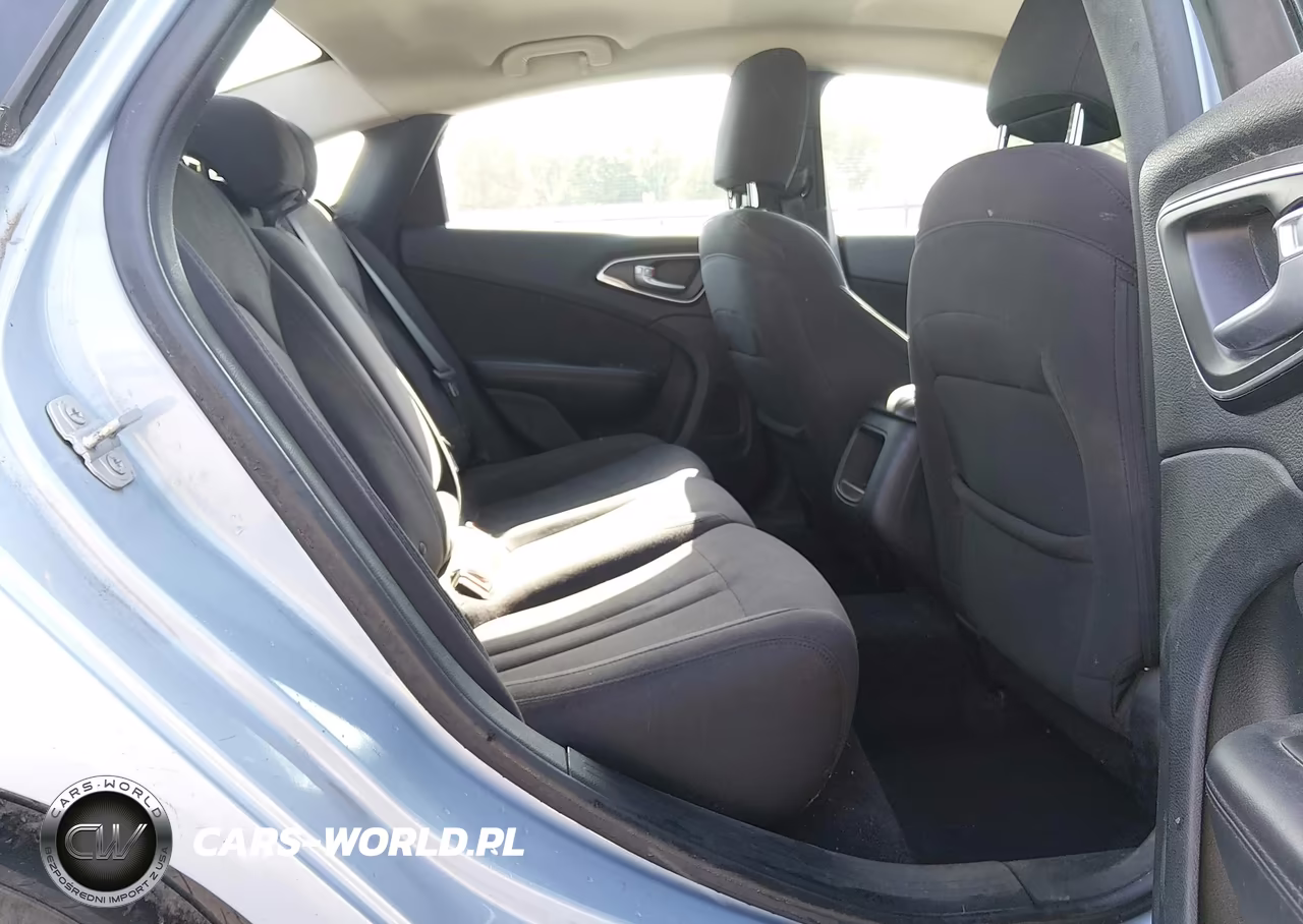 2015 Chrysler 200 Limited VIN:1C3CCCAB9FN683922 - 8