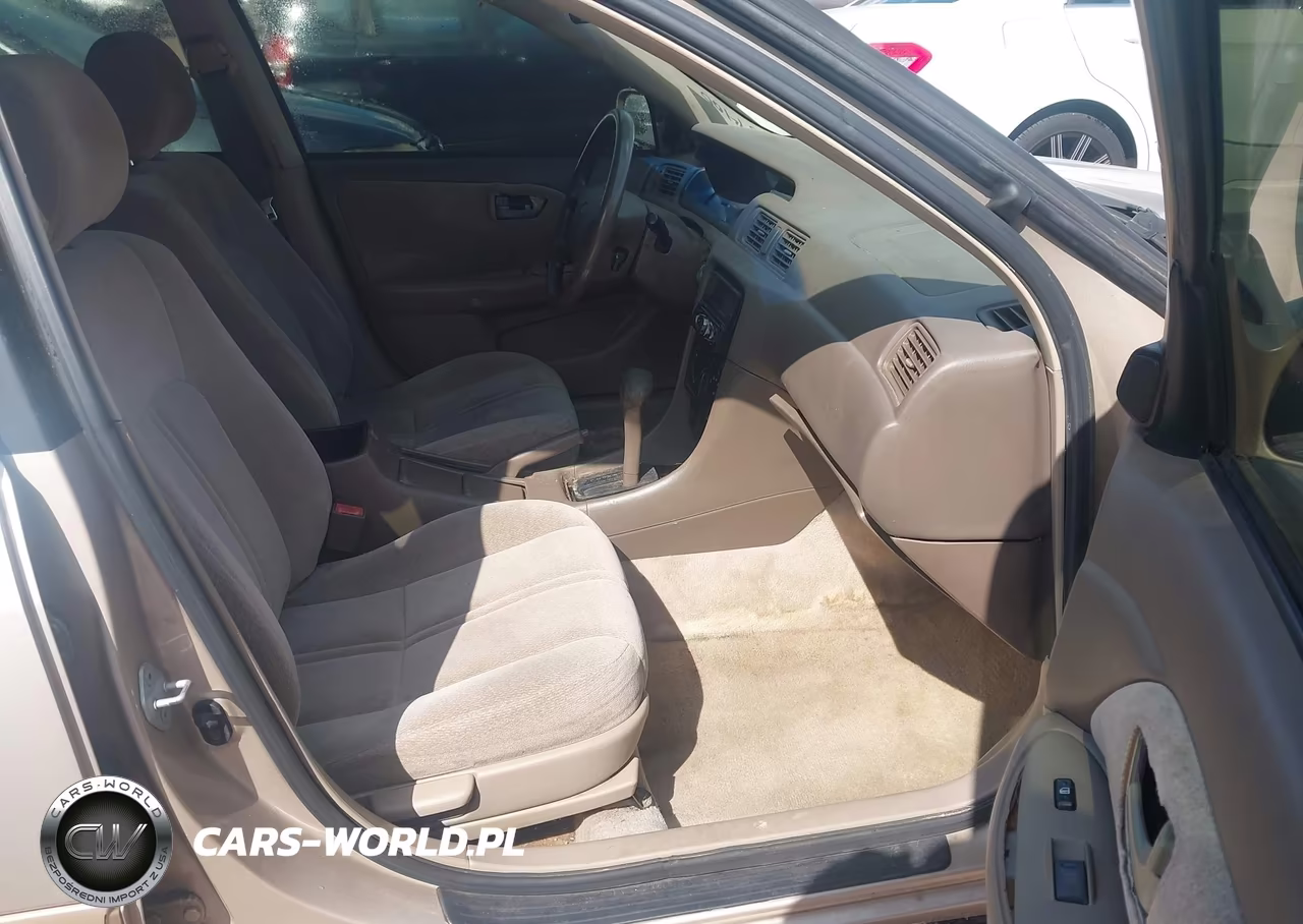 2000 Toyota Camry Le VIN:4T1BG22K2YU657400 - 5