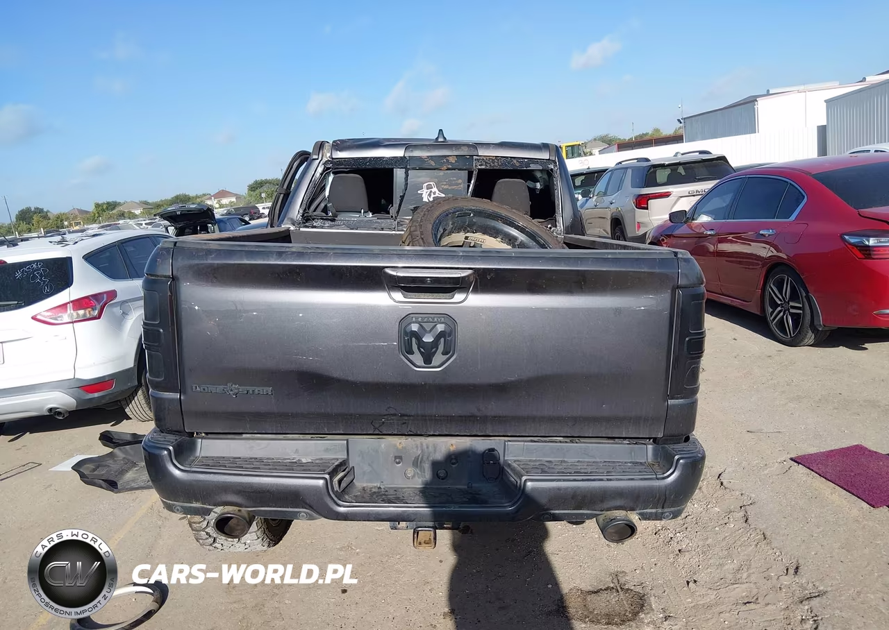 2022 Ram 1500 VIN:1C6RREFT8NN152850 - 16
