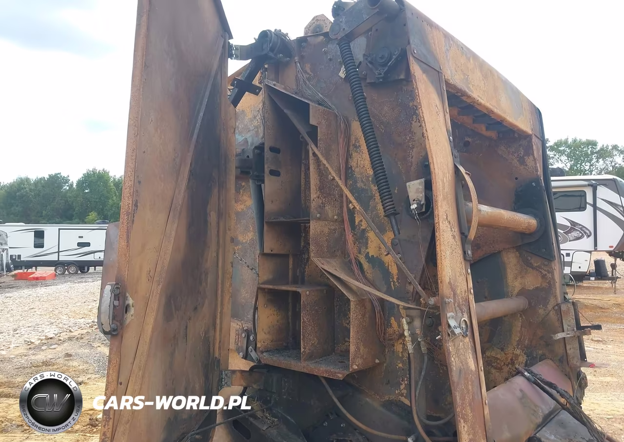 2008 John Deere Bailer VIN:E00468X333886 - 11