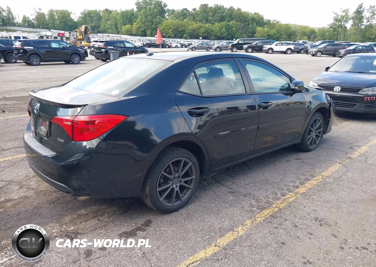 2017 Toyota Corolla Xse VIN:2T1BURHE8HC899340 - 4