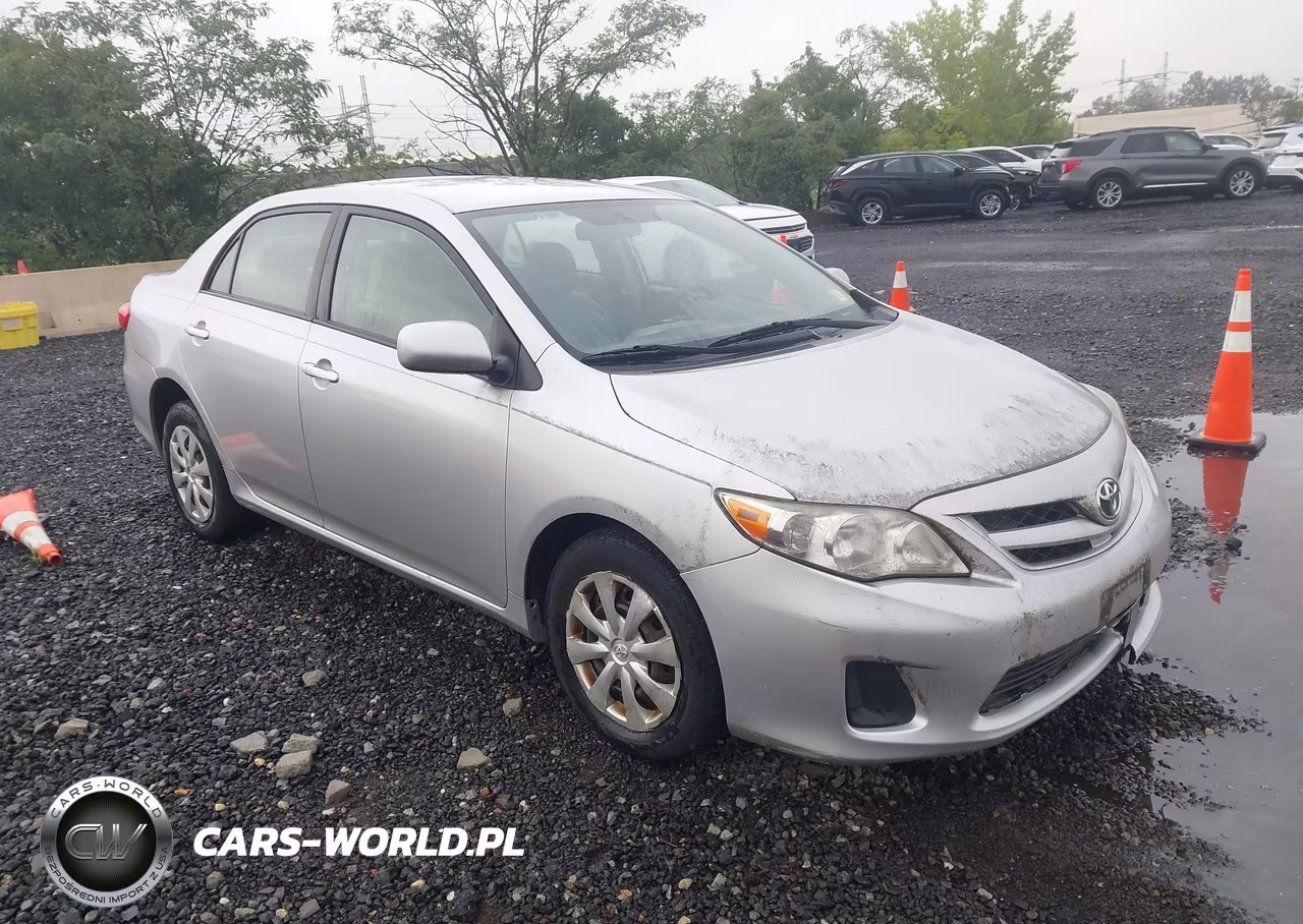 2011 Toyota Corolla Le – zdjęcie 1 z 11