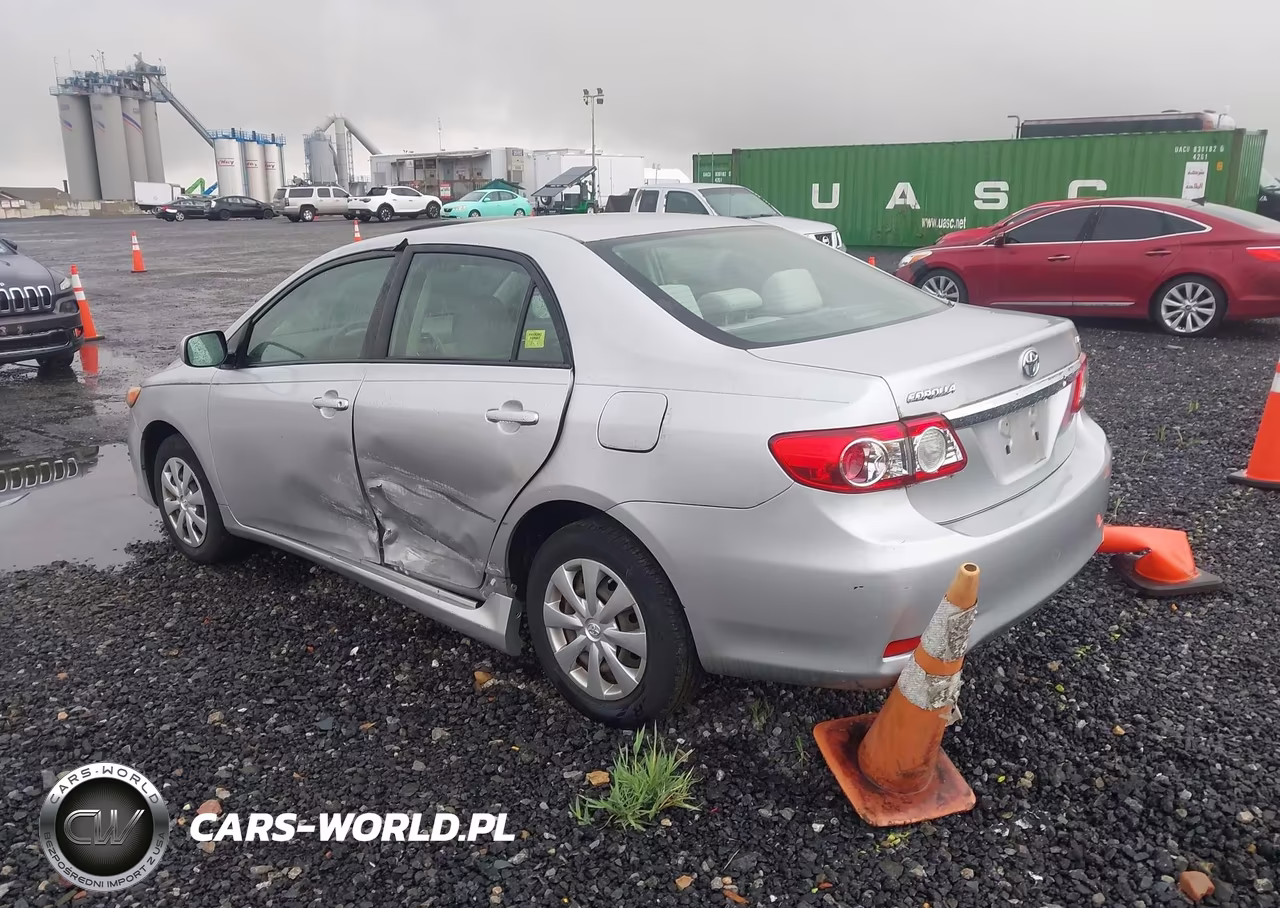2011 Toyota Corolla Le VIN:JTDBU4EE3B9144679 - 3