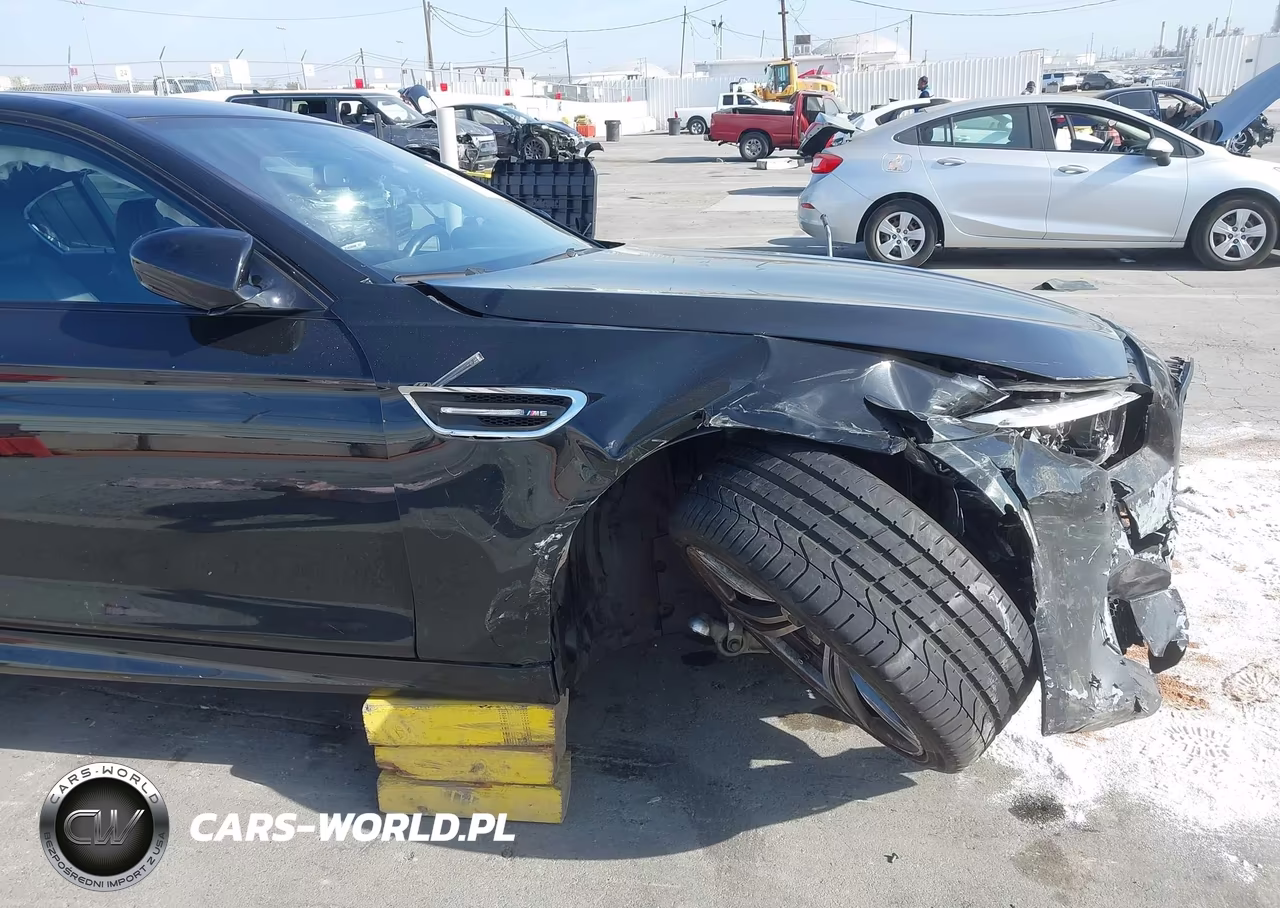 2016 BMW M5 VIN:WBSFV9C56GG343221 - 12