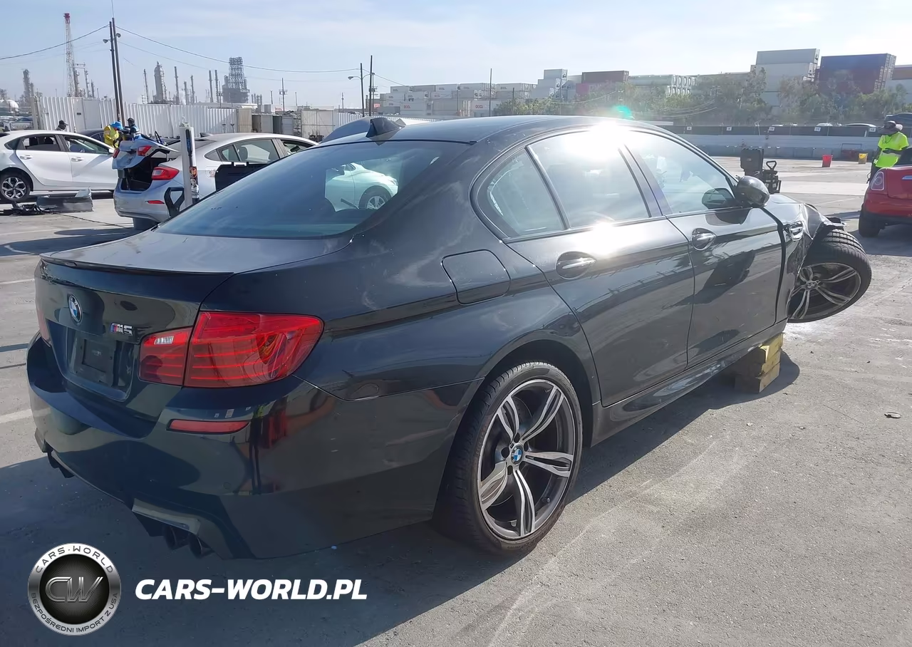 2016 BMW M5 VIN:WBSFV9C56GG343221 - 4