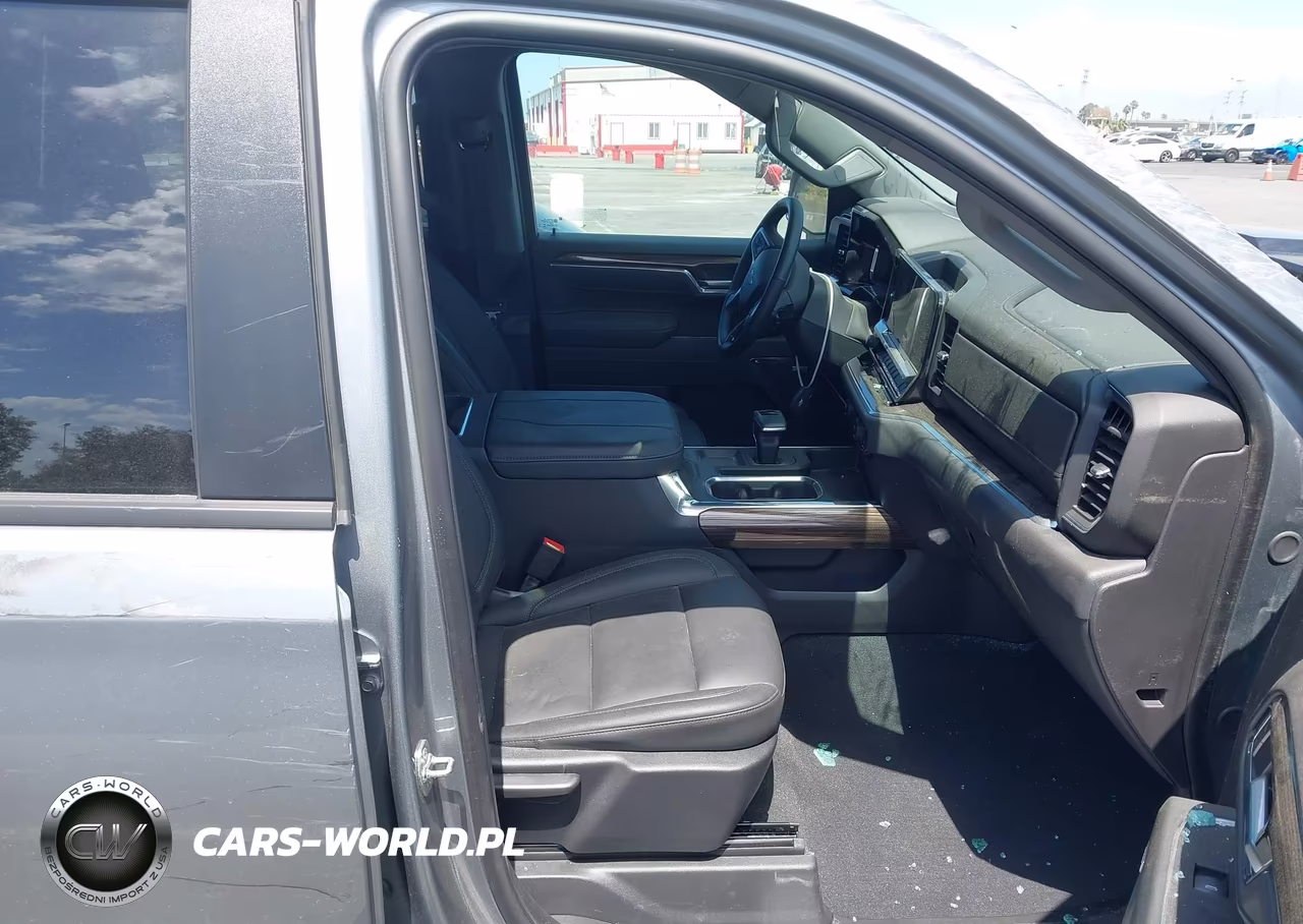 2026 Chevrolet Silverado 1500 4Wd Short Bed Lt Trail Boss VIN:3GCUKFEL8TG252564 - 5