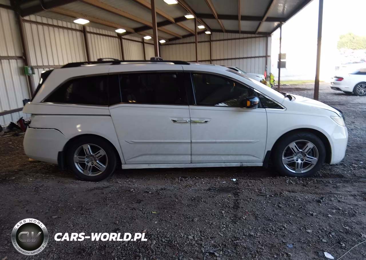 2011 Honda Odyssey Touring-Touring Elite VIN:5FNRL5H95BB002412 - 13