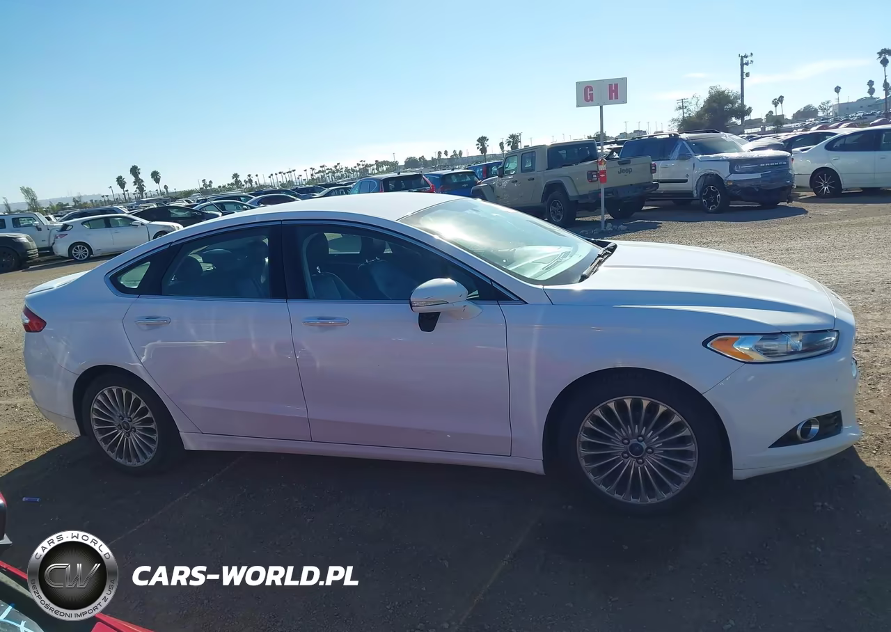 2016 Ford Fusion Titanium VIN:3FA6P0K95GR135329 - 13