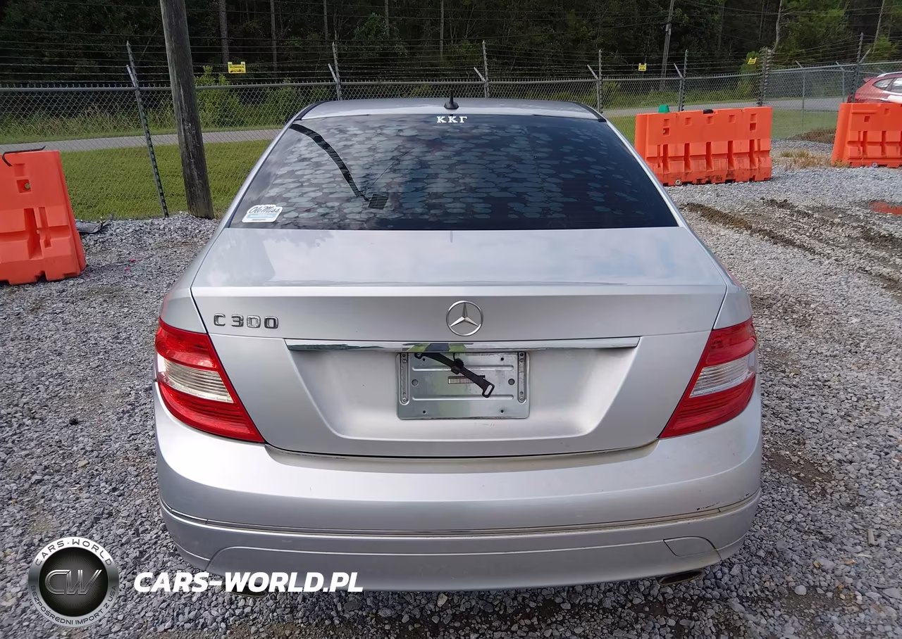2011 Mercedes-Benz C 300 Luxury-Sport VIN:WDDGF5EB2BA523754 - 17
