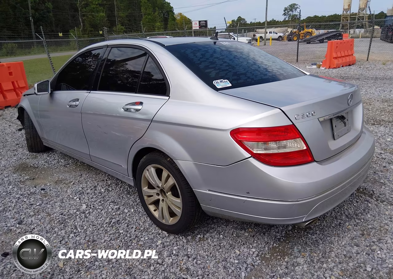 2011 Mercedes-Benz C 300 Luxury-Sport VIN:WDDGF5EB2BA523754 - 3