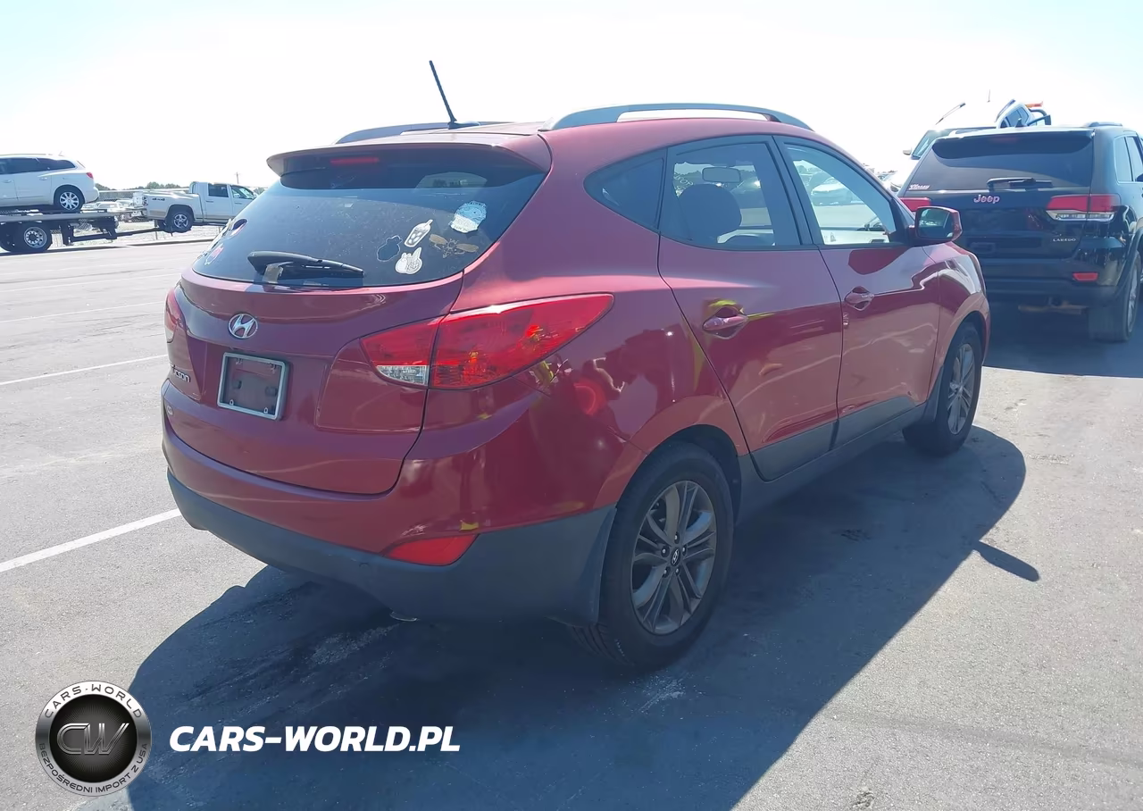 2015 Hyundai Tucson Se VIN:KM8JU3AG4FU098971 - 4