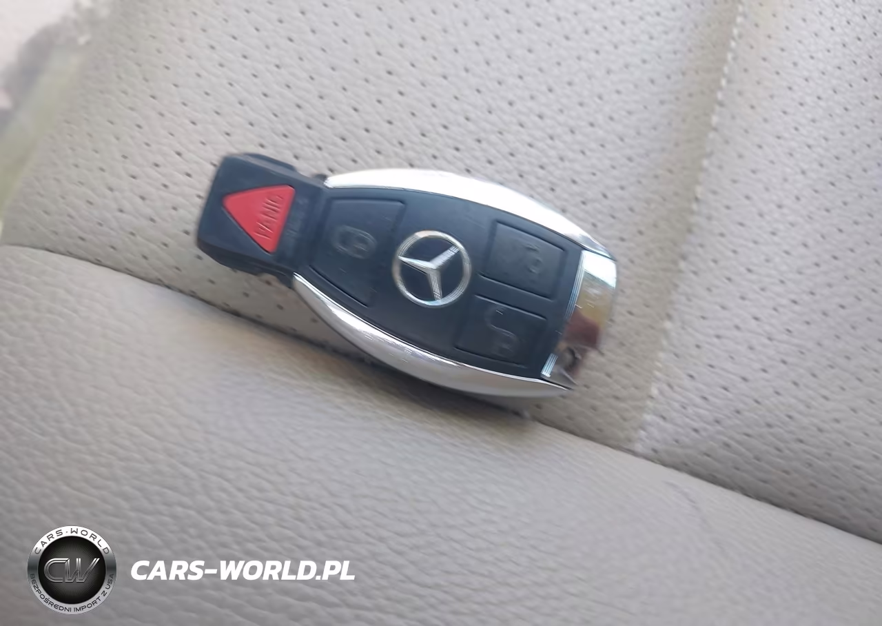 2013 Mercedes-Benz C 300 Sport 4Matic VIN:WDDGF8AB7DR281278 - 11