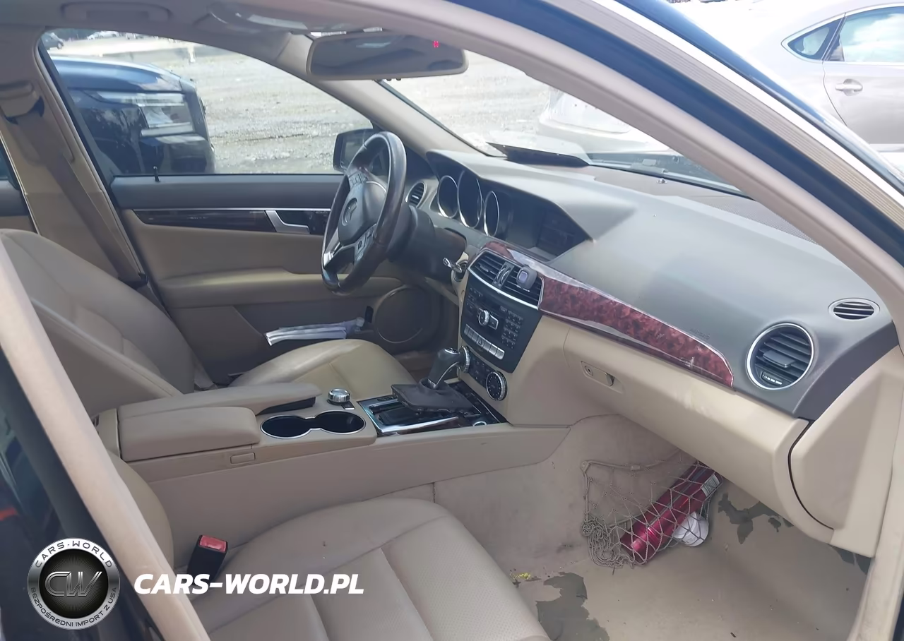 2013 Mercedes-Benz C 300 Sport 4Matic VIN:WDDGF8AB7DR281278 - 5
