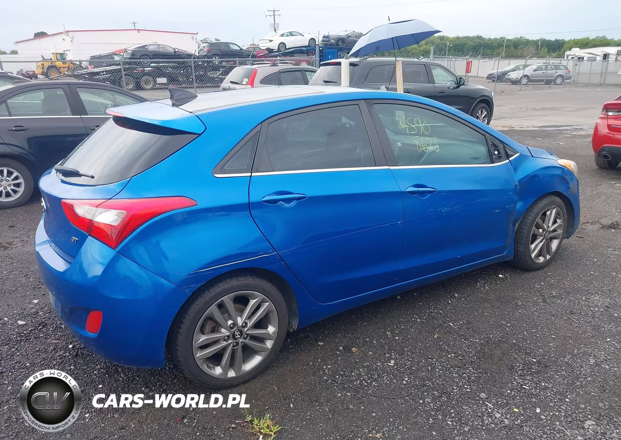 2017 Hyundai Elantra Gt VIN:KMHD35LH5HU358265 - 4
