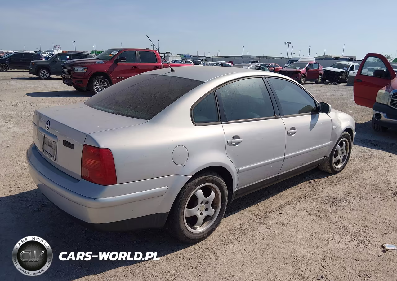 2001 Volkswagen Passat Gls VIN:WVWAC63B41P016996 - 4