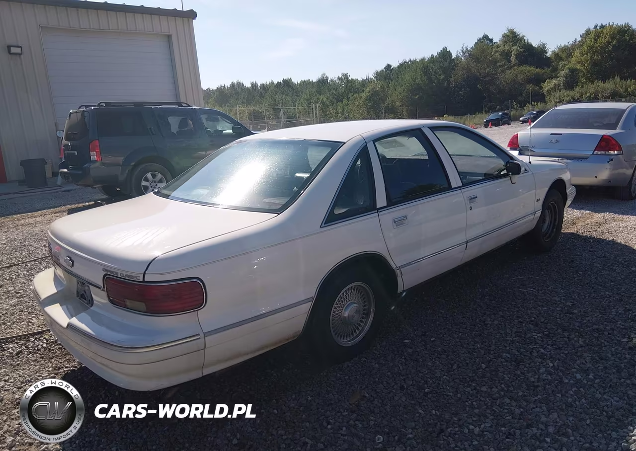1993 Chevrolet Caprice Classic Ls VIN:1G1BN53E2PR105071 - 4