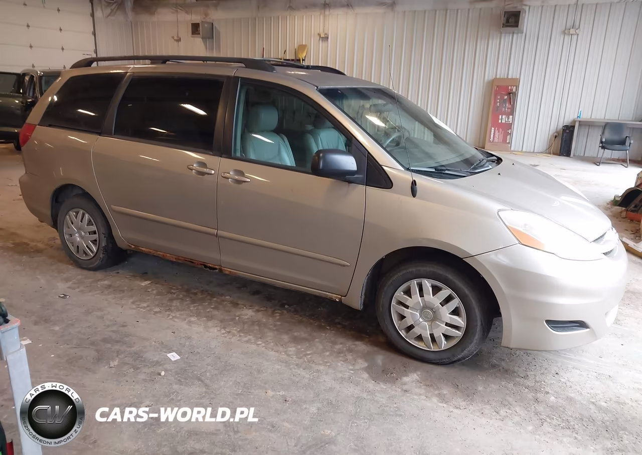 2007 Toyota Sienna Le – zdjęcie 1 z 11