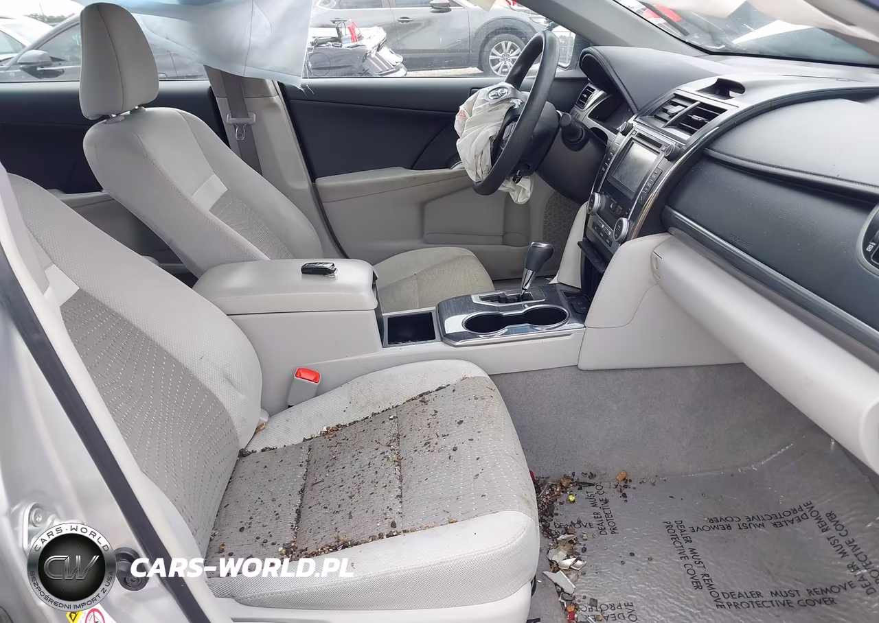 2014 Toyota Camry Hybrid Le VIN:4T1BD1FK7EU126198 - 5