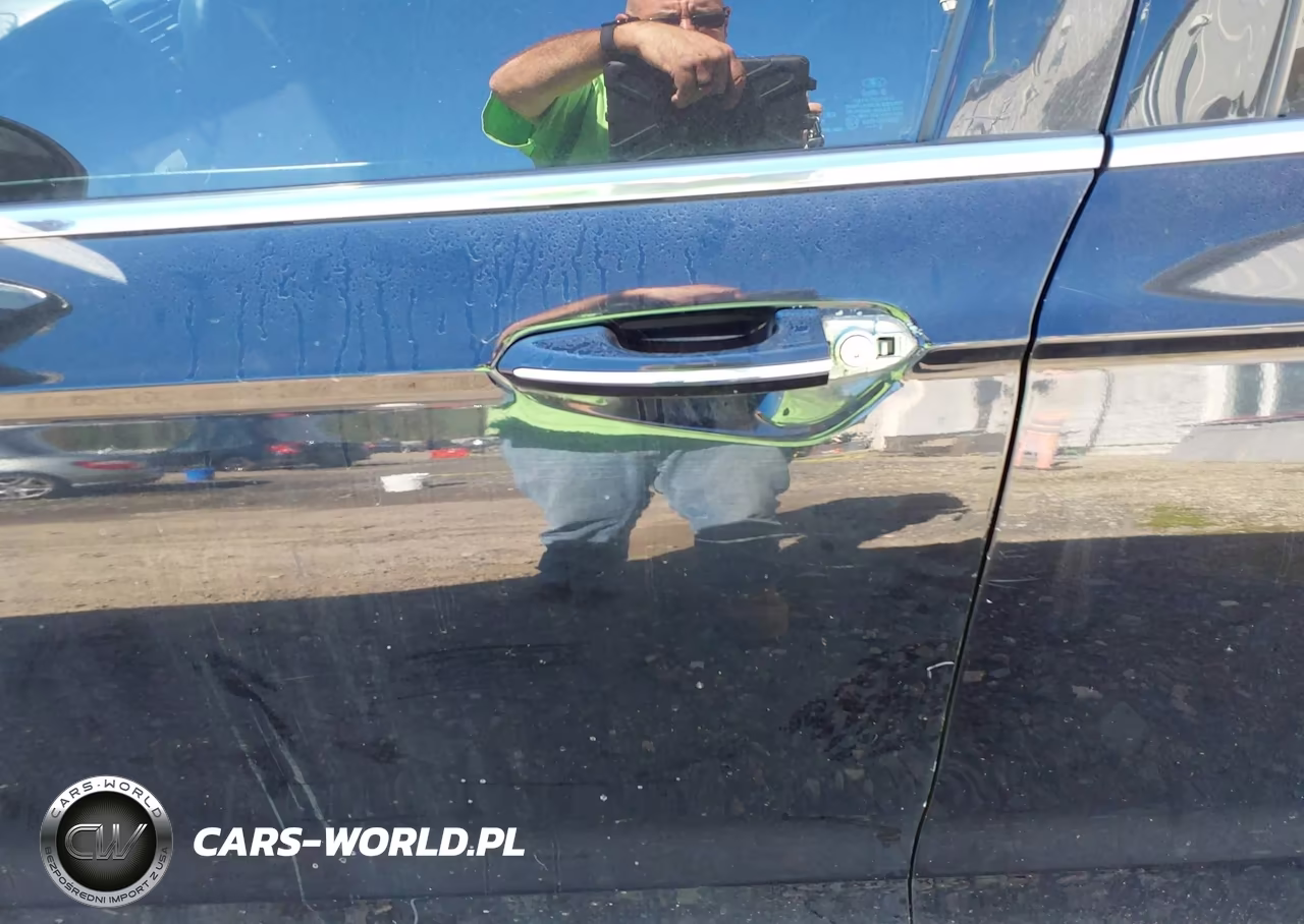 2019 Ford Fusion Titanium VIN:3FA6P0D98KR220638 - 16