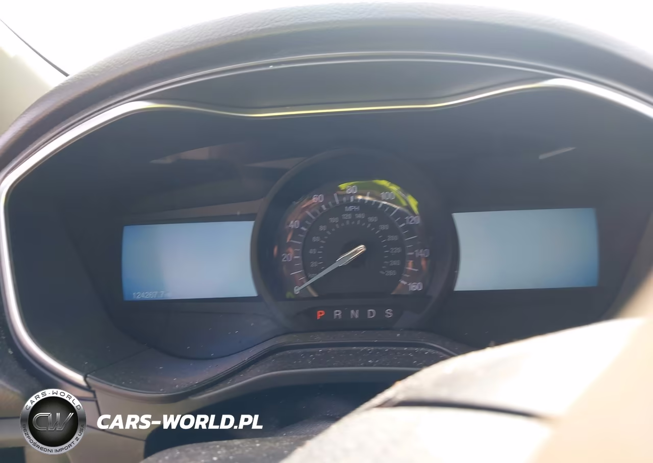 2019 Ford Fusion Titanium VIN:3FA6P0D98KR220638 - 7